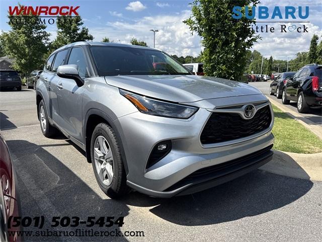 used 2023 Toyota Highlander car, priced at $31,000