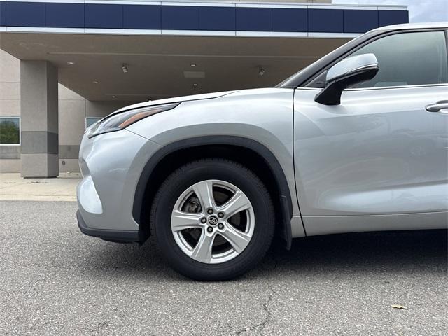 used 2023 Toyota Highlander car, priced at $29,700