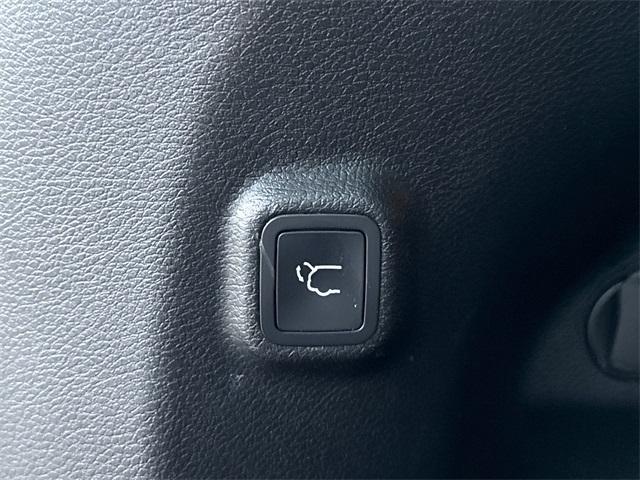 used 2022 Jeep Cherokee car, priced at $25,000