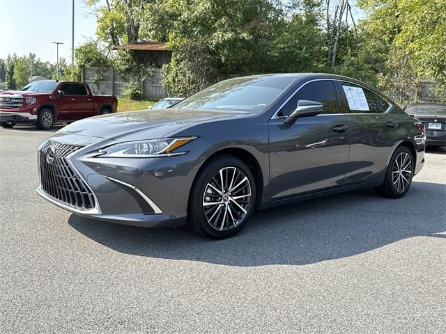 used 2025 Lexus ES 300h car, priced at $44,000