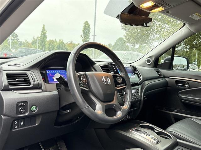 used 2022 Honda Pilot car, priced at $26,200