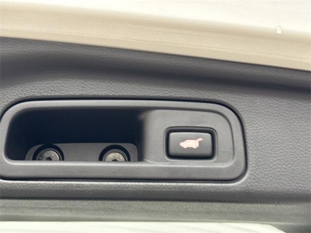 used 2022 Honda Pilot car, priced at $26,200