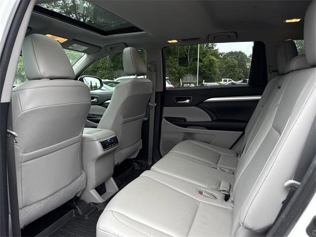 used 2018 Toyota Highlander car, priced at $26,650