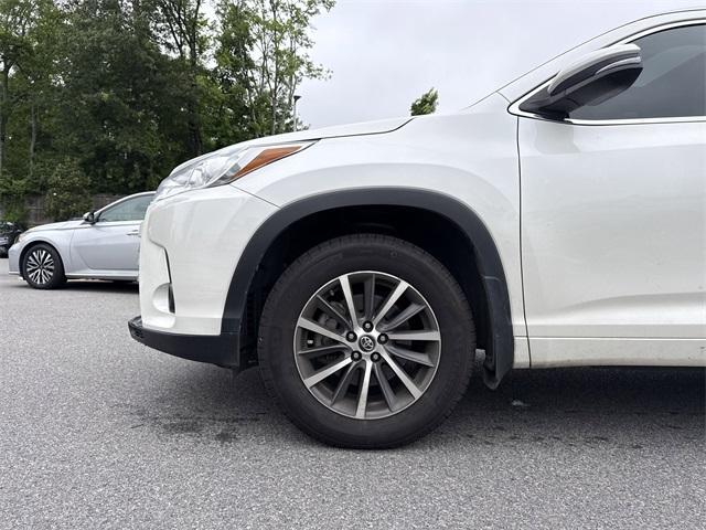 used 2018 Toyota Highlander car, priced at $26,650
