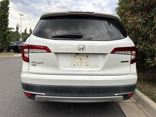 used 2022 Honda Pilot car, priced at $28,000
