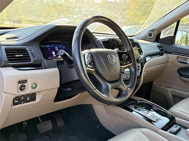 used 2022 Honda Pilot car, priced at $24,750