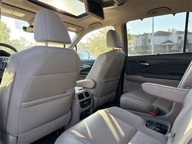 used 2022 Honda Pilot car, priced at $24,750