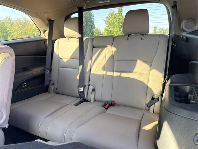 used 2022 Honda Pilot car, priced at $24,750