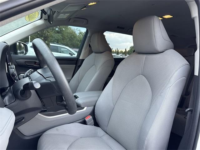used 2023 Toyota Highlander car, priced at $29,500