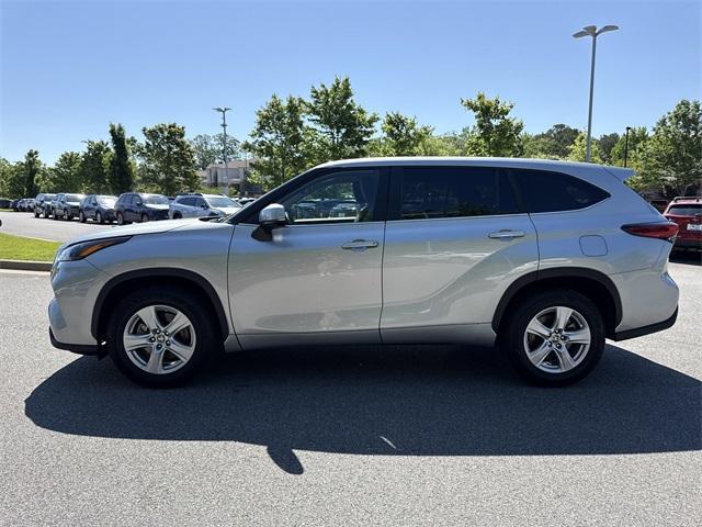 used 2023 Toyota Highlander car, priced at $34,000