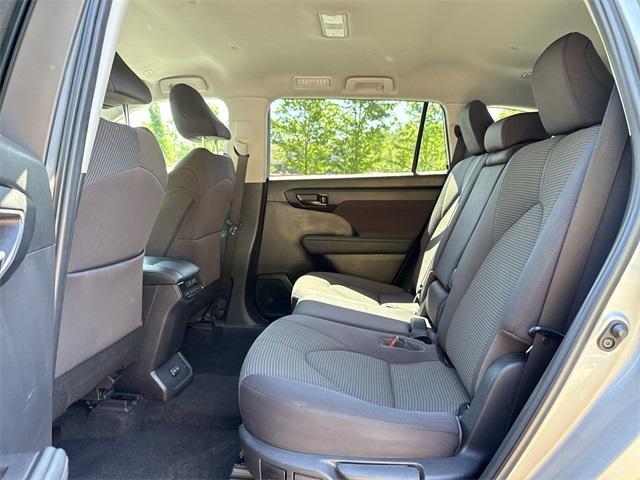 used 2023 Toyota Highlander car, priced at $34,000