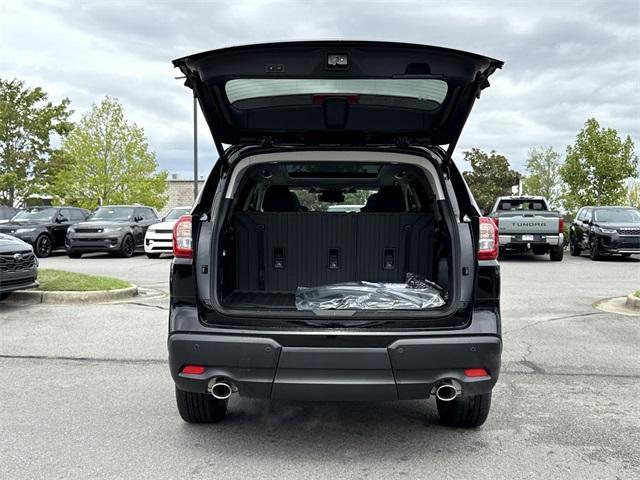 new 2025 Subaru Ascent car, priced at $50,693