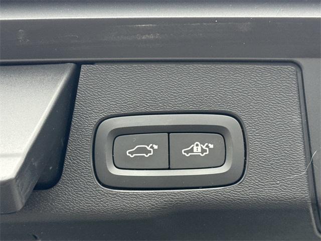 used 2019 Volvo XC60 car, priced at $23,250