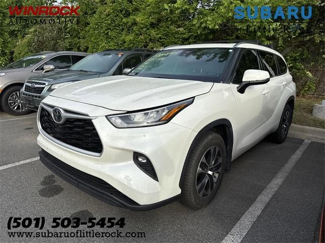 used 2020 Toyota Highlander car, priced at $28,750