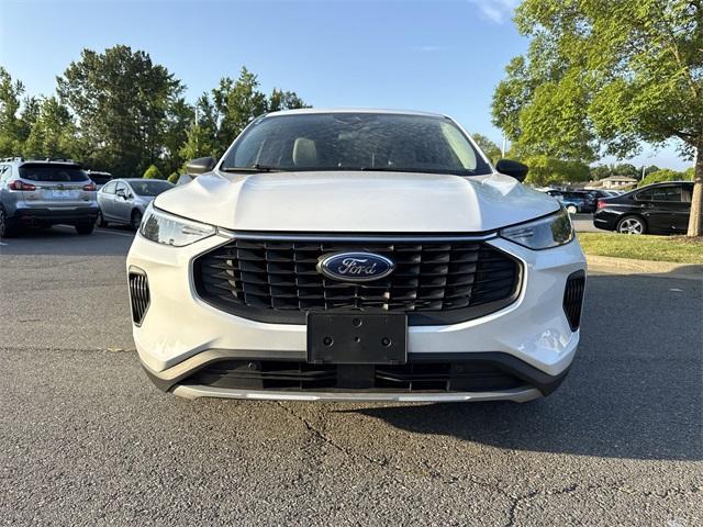 used 2023 Ford Escape car, priced at $17,000