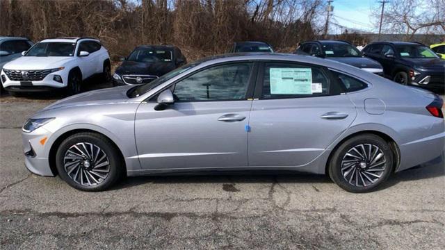 used 2023 Hyundai Sonata Hybrid car, priced at $27,604