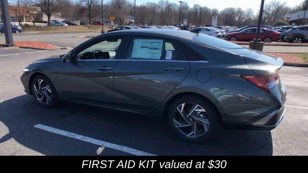 new 2025 Hyundai Elantra car, priced at $28,385