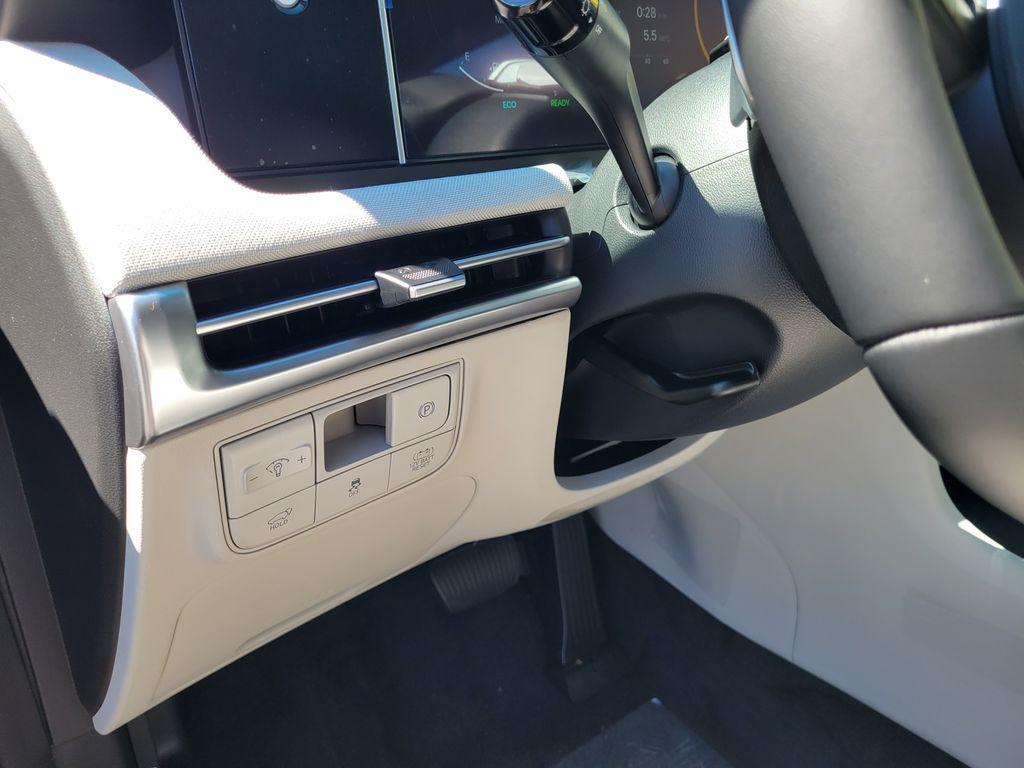 new 2025 Hyundai TUCSON Hybrid car, priced at $44,080