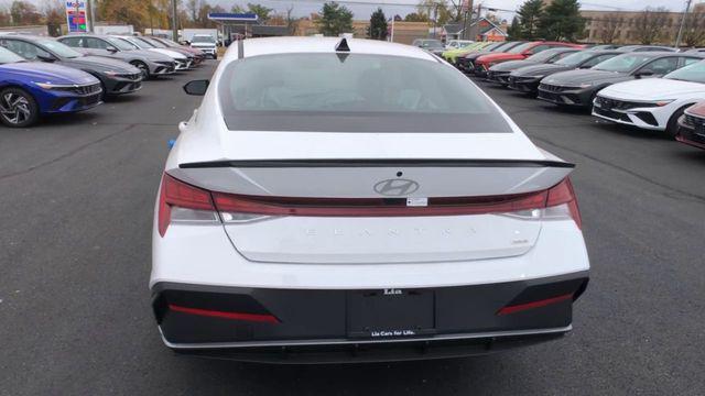 new 2025 Hyundai Elantra HEV car, priced at $27,205