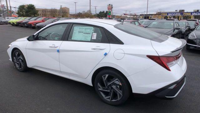 new 2025 Hyundai Elantra HEV car, priced at $27,205