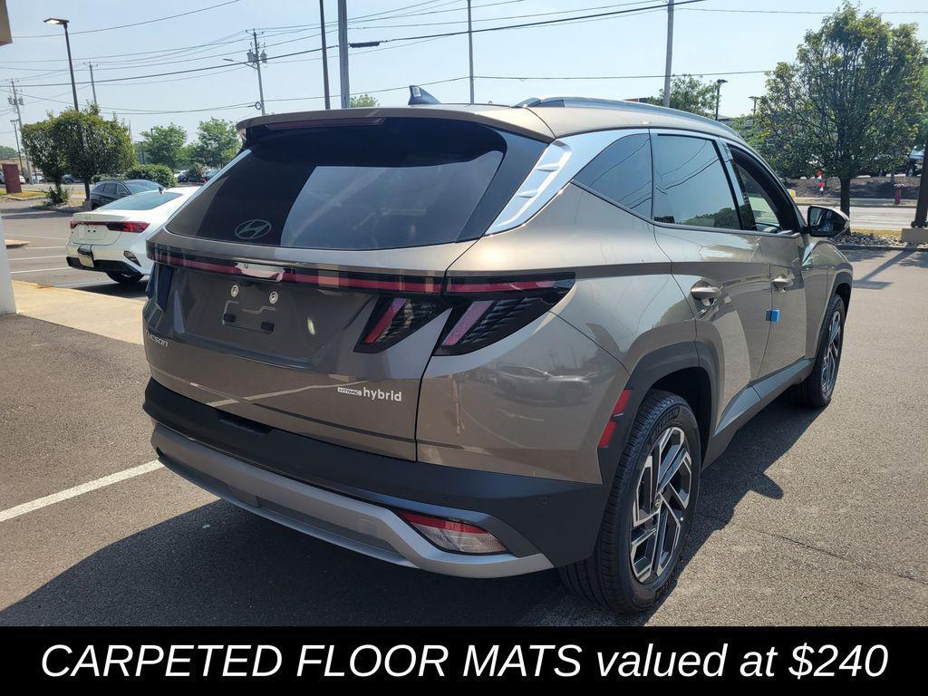 new 2025 Hyundai TUCSON Hybrid car, priced at $43,580