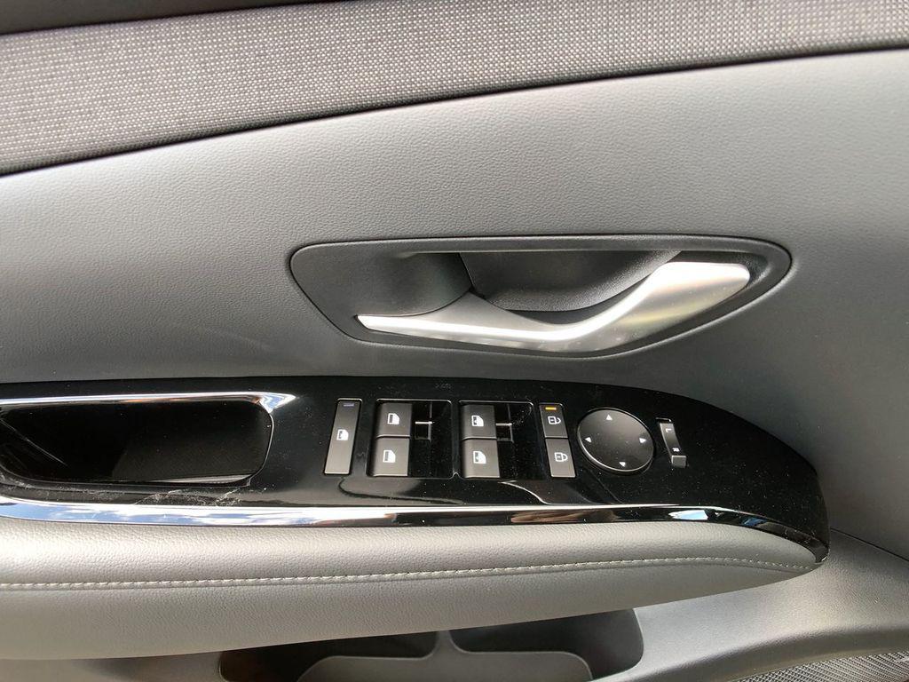 new 2025 Hyundai TUCSON Hybrid car, priced at $43,580