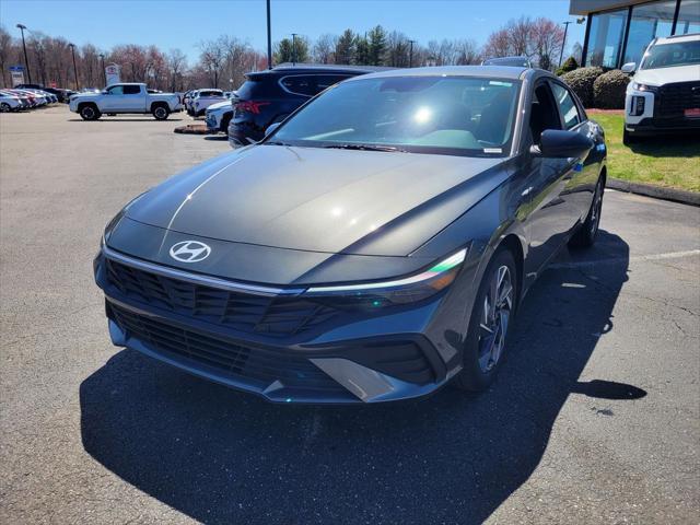 new 2025 Hyundai Elantra car, priced at $25,080