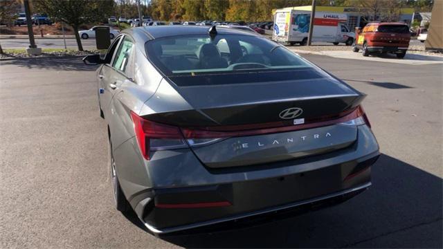 new 2025 Hyundai Elantra car, priced at $27,265