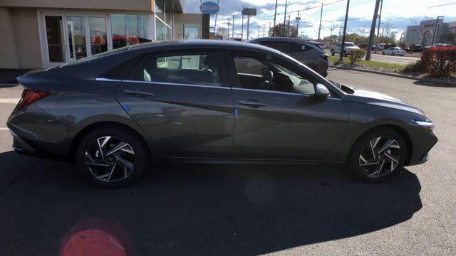 new 2025 Hyundai Elantra car, priced at $27,265