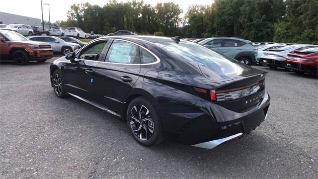 new 2025 Hyundai Sonata car, priced at $30,935