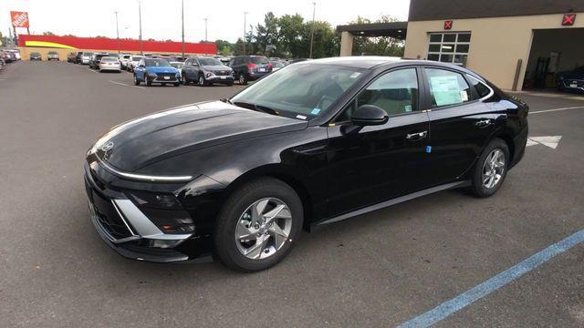 new 2025 Hyundai Sonata car, priced at $28,355