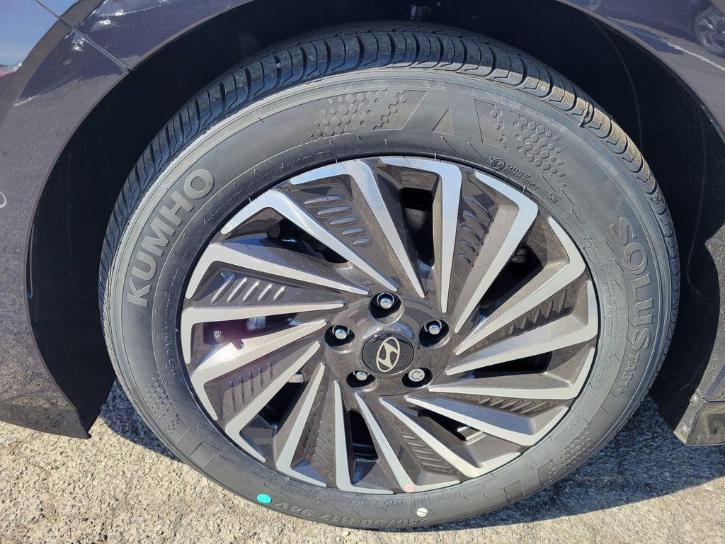new 2025 Hyundai Sonata Hybrid car, priced at $39,350