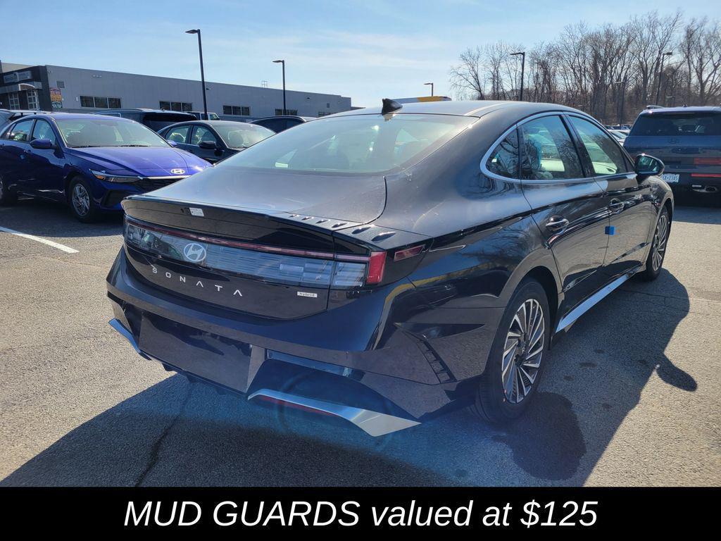 new 2025 Hyundai Sonata Hybrid car, priced at $39,350