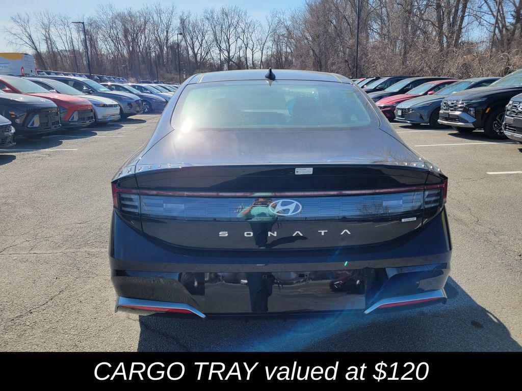 new 2025 Hyundai Sonata Hybrid car, priced at $39,350