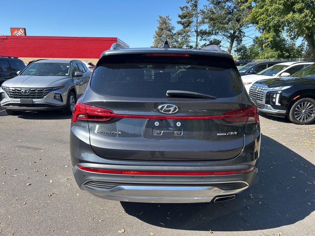 used 2022 Hyundai Santa Fe car, priced at $24,900