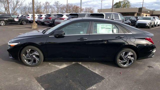 new 2025 Hyundai Elantra car, priced at $28,265