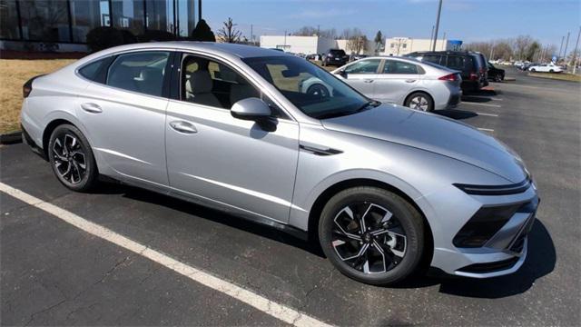 new 2024 Hyundai Sonata car, priced at $29,200