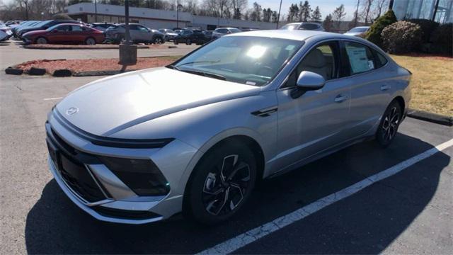 new 2024 Hyundai Sonata car, priced at $29,200