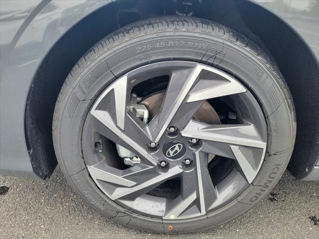new 2025 Hyundai Elantra car, priced at $25,080