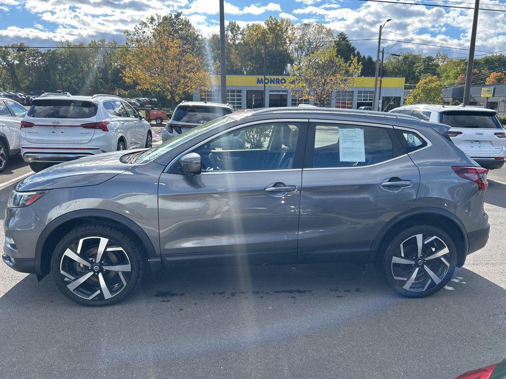 used 2020 Nissan Rogue Sport car, priced at $17,500