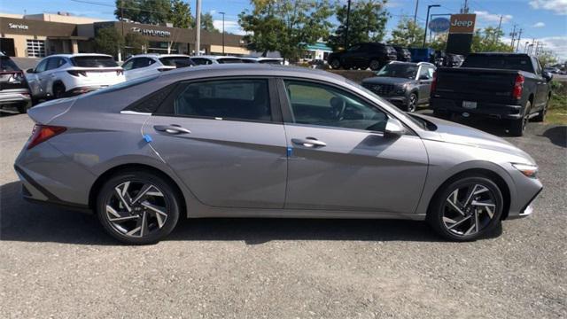 new 2024 Hyundai Elantra car, priced at $31,135