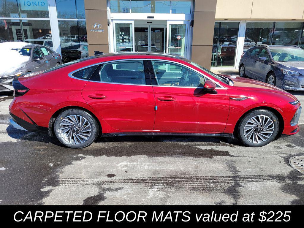 new 2025 Hyundai Sonata Hybrid car, priced at $39,815