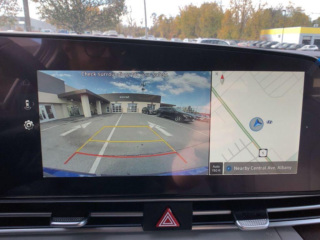 new 2025 Hyundai Elantra car, priced at $29,090