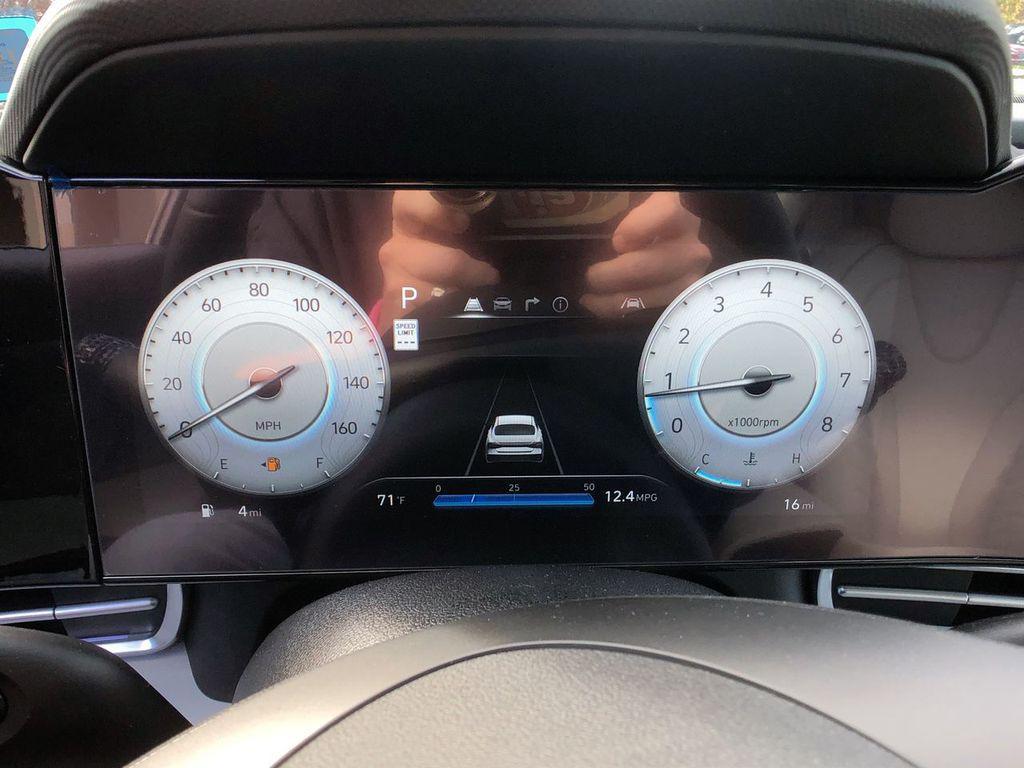 new 2025 Hyundai Elantra car, priced at $29,090