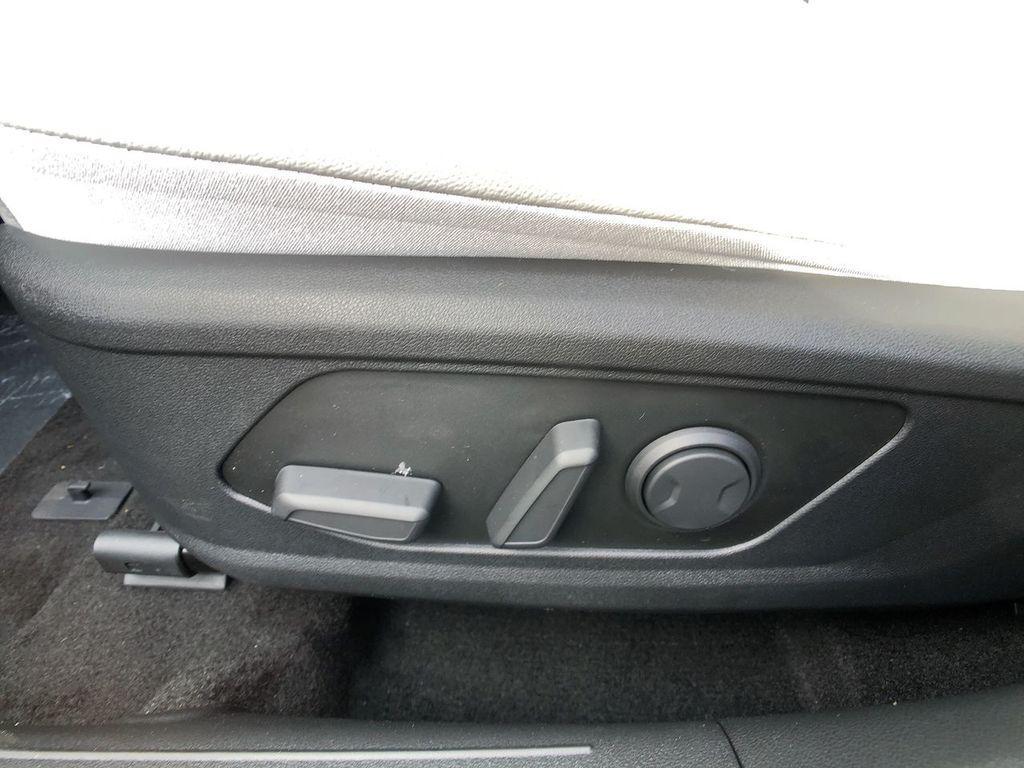 new 2025 Hyundai Elantra car, priced at $29,090