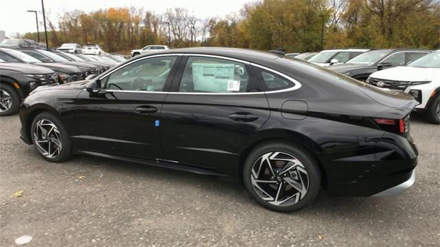 new 2025 Hyundai Sonata car, priced at $32,475