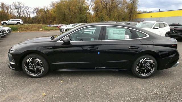 new 2025 Hyundai Sonata car, priced at $32,475