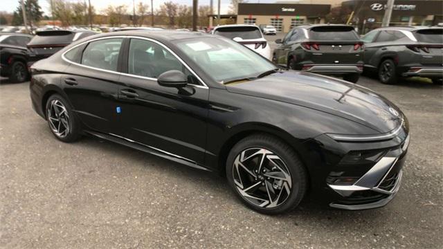 new 2025 Hyundai Sonata car, priced at $32,475