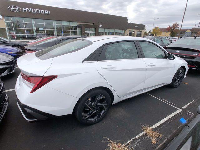 new 2025 Hyundai Elantra car, priced at $28,685