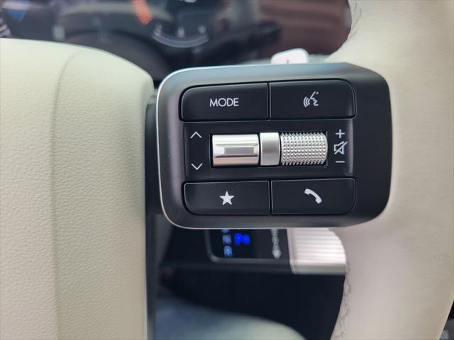 new 2025 Hyundai Santa Fe car, priced at $38,015